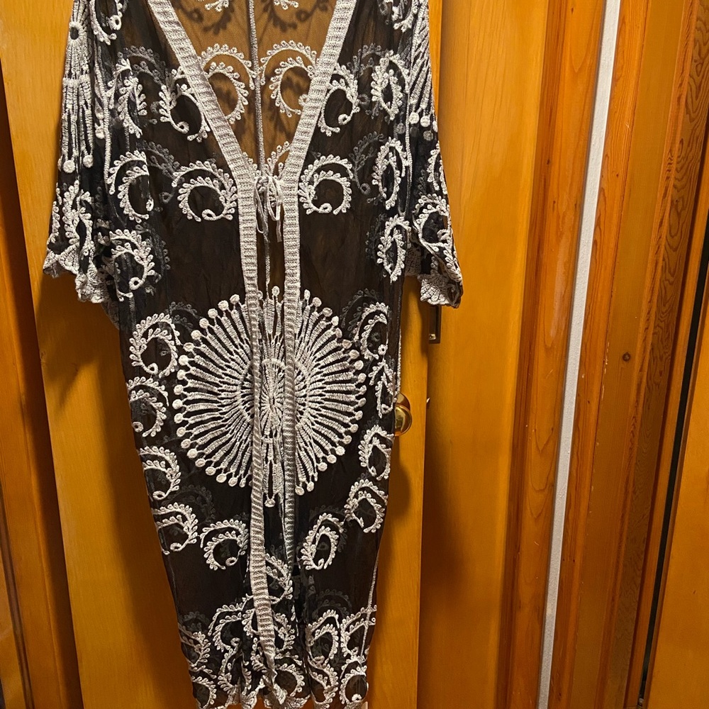 Beautiful boho cardigan!!